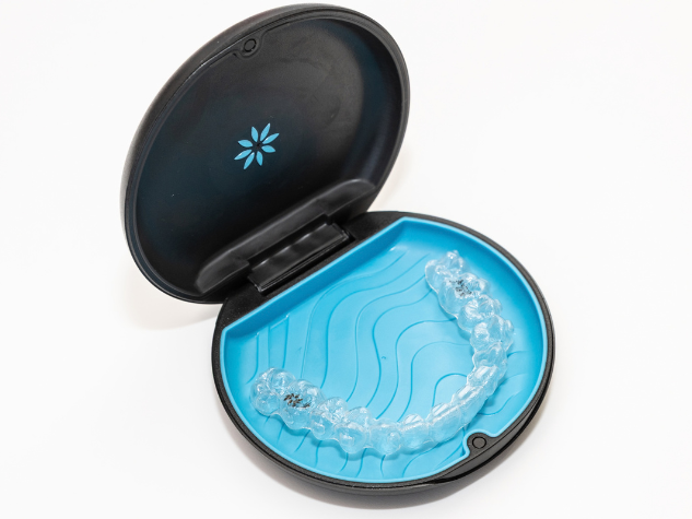 マウスピース矯正装置（インビザライン）